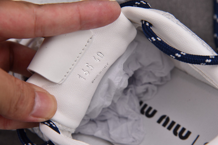 New Balance x MIU MIU NB530 NB000047