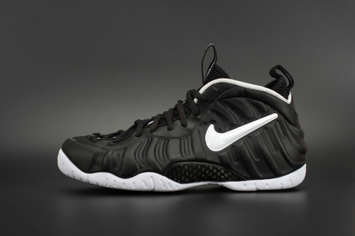 nike air foamposite pro “dr. doom” black/white 624041-006