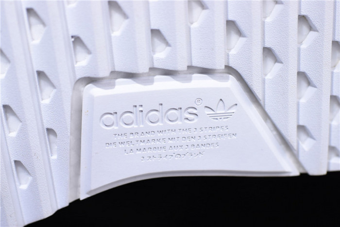 pharrell x  nmd hu holi nmd mc "youth" green/white f99760