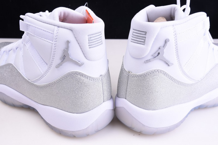 air jordan 11 white metallic silver vast grey ar0715-100