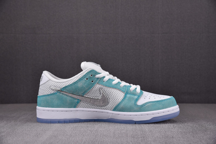 nike dunk sdcai sb low fd2562-400