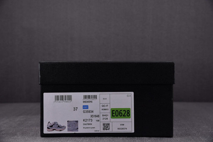 chane* snekaers c000015