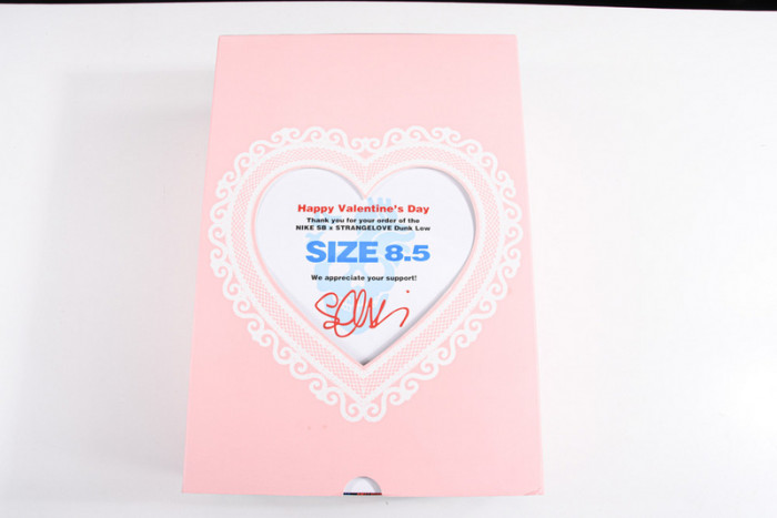 nike dunk sb low strangelove skateboards ct2552-800