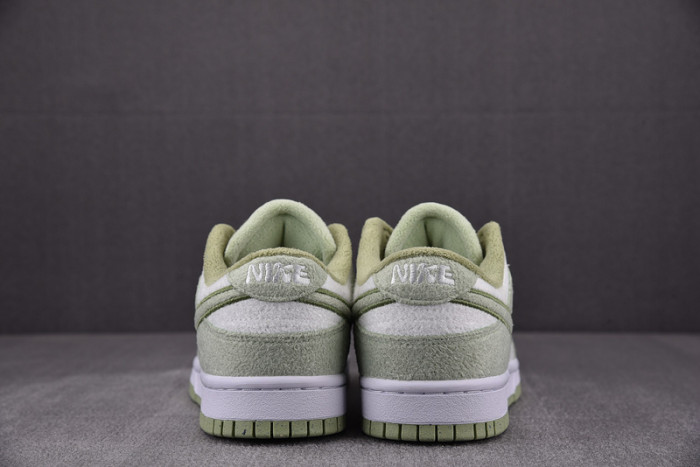 nike dunk low se fleece pack honeydew dq7579-300