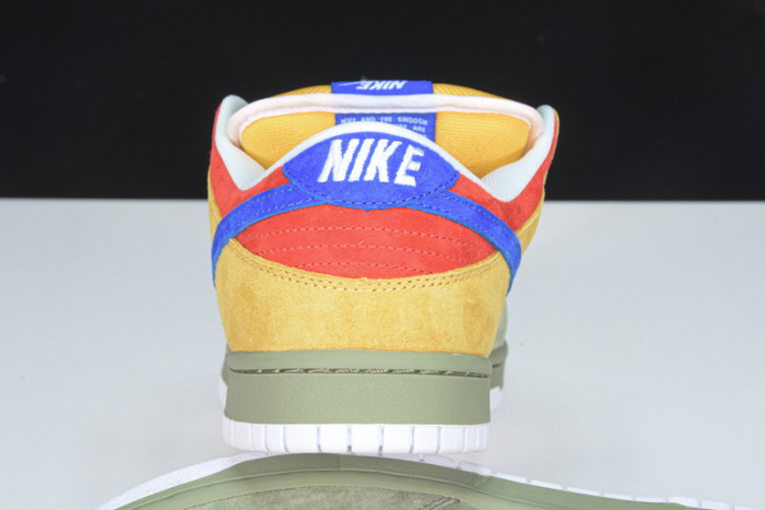 nike sb dunk low puff n stuff 313170-341