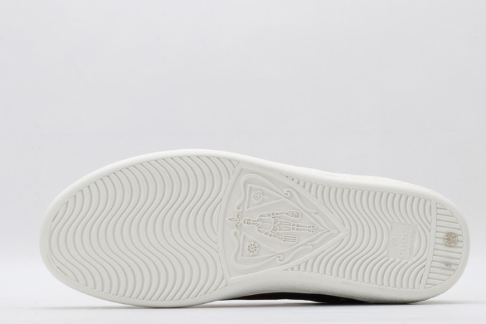 G*u*i* trainer sneaker50