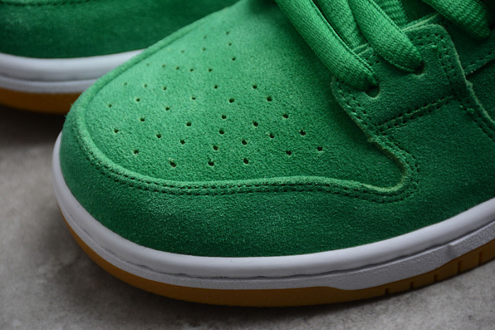 nike sb dunk low st. patrick