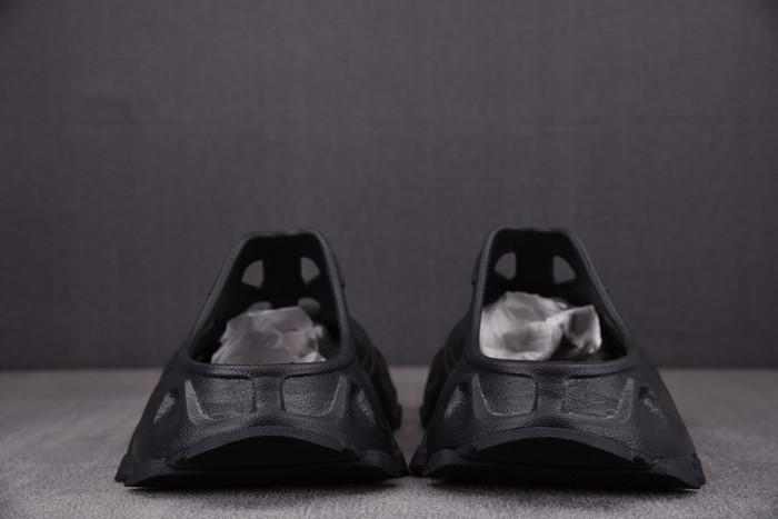 balenciag* sandal 37