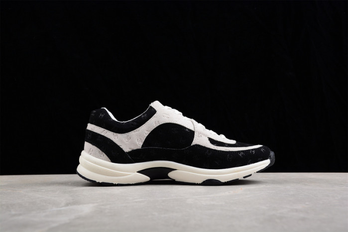 chane* snekaers c000013