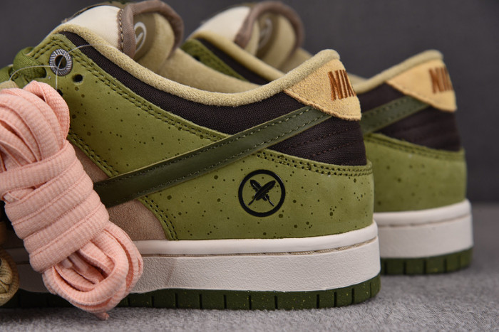 Yuto Horigome x Nike SB Dunk Low Asparagus HF8022-300
