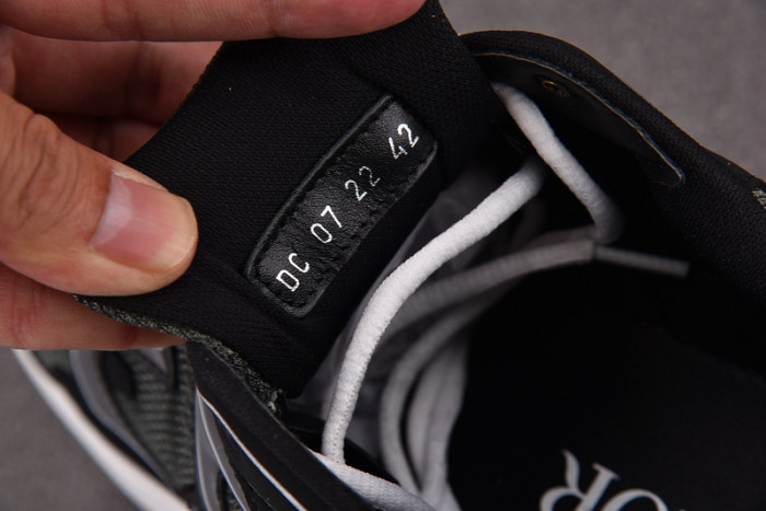 DIO* SNEAKERS B30 T0000-303