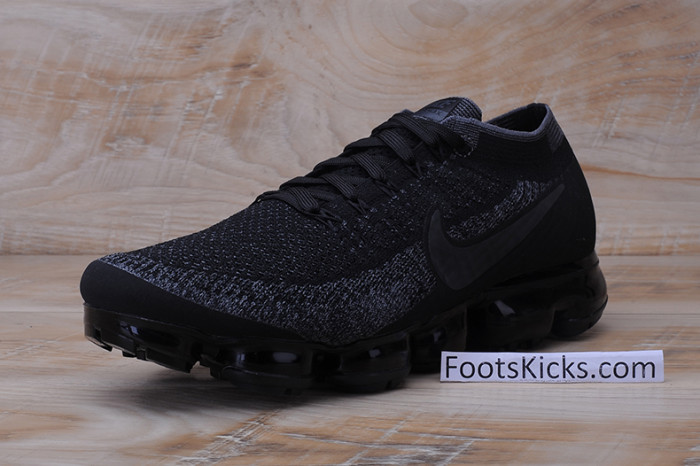 nikelab air vapormax flyknit "triple black" - 899473 003